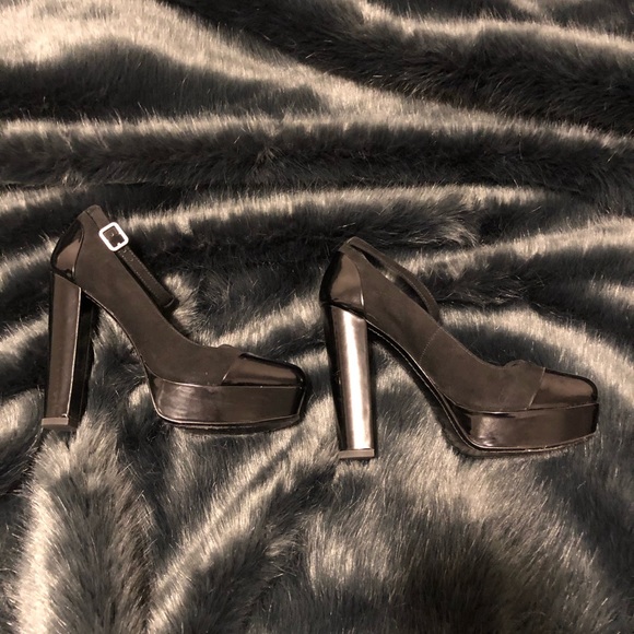 A&O T-strap Platform heels - Picture 3 of 8